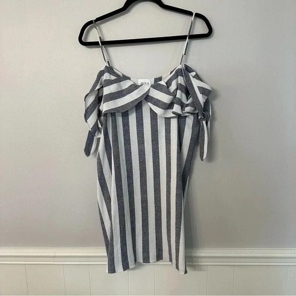 NWOT Misa Los Angeles Nicolette Cold Shoulder Striped Mini Dress Size Small - Picture 4 of 14